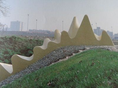 Yasuo Mizui, Les Cimes 2 ou  « Oscillo-escalier », Villeneuve-d’Ascq, 1977.
