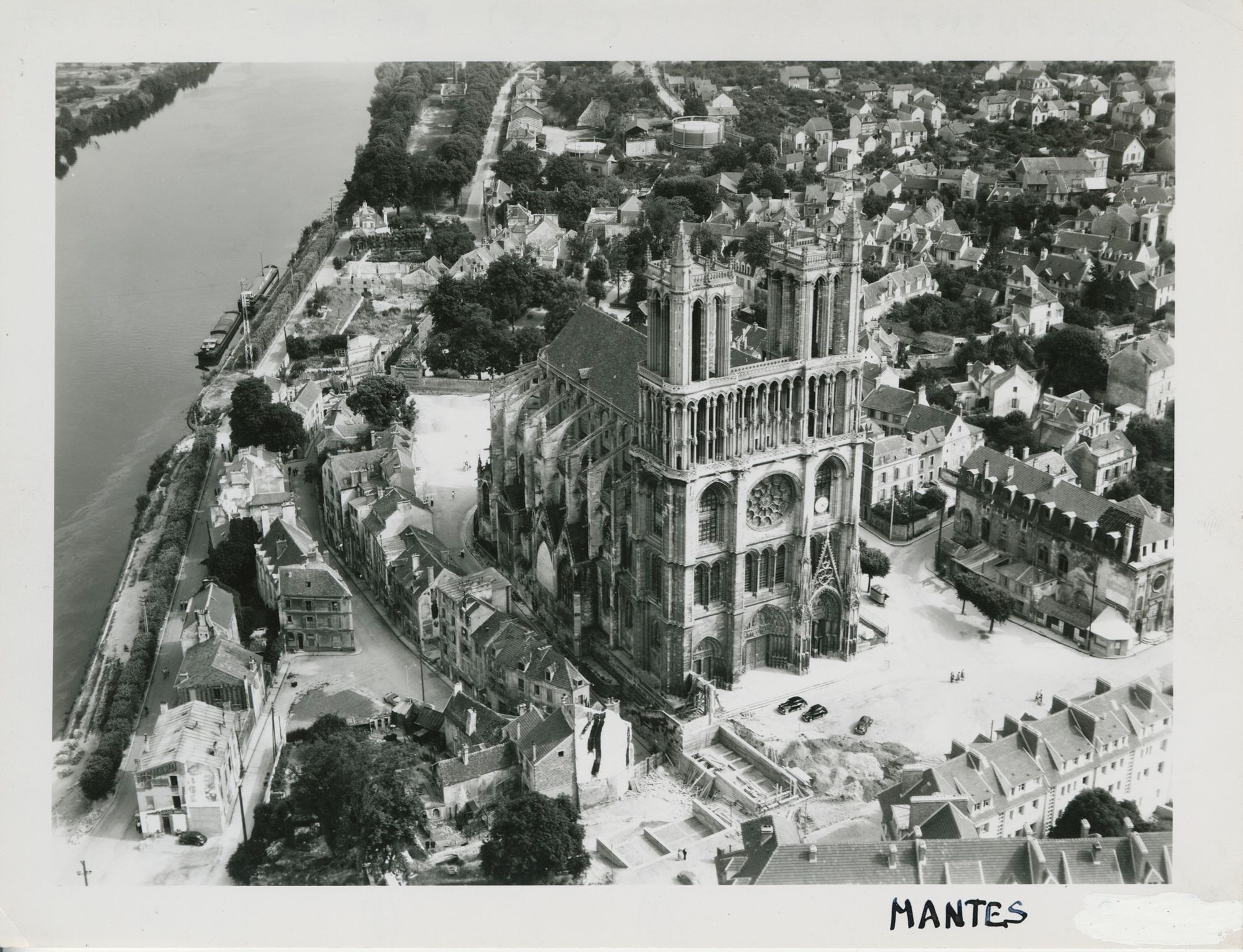 Collégiale Notre-Dame à Mantes-la-Jolie